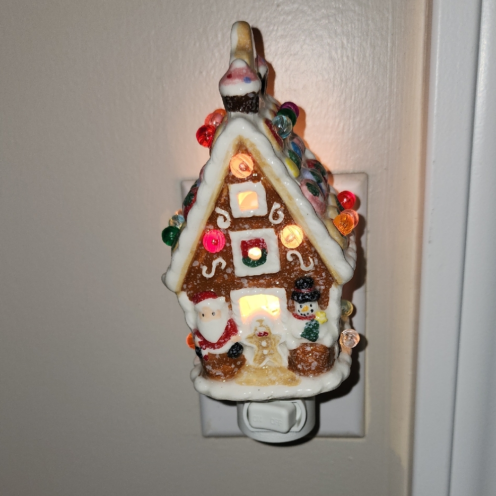 New Festive Gingerbread House Plug In Night Light - White & Multicolor